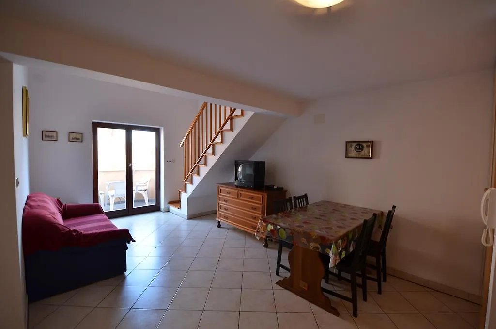 Apartments Villa Bartol Pula 0*,  Croatia