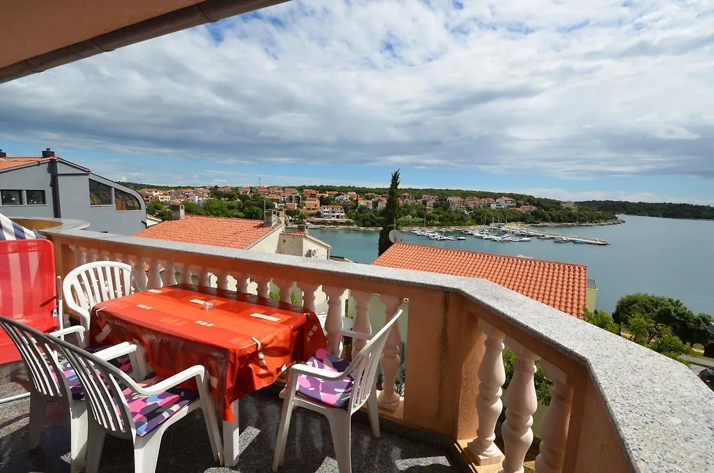 Apartments Villa Bartol Pula 0*,  Croatia