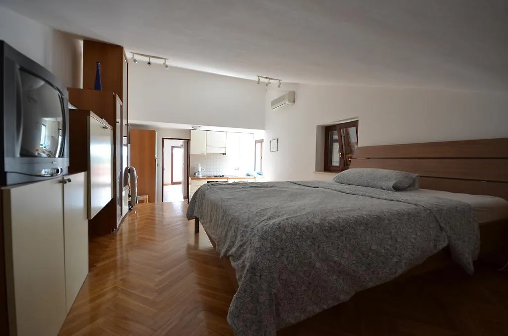 Apartments Villa Bartol Pula 0*,