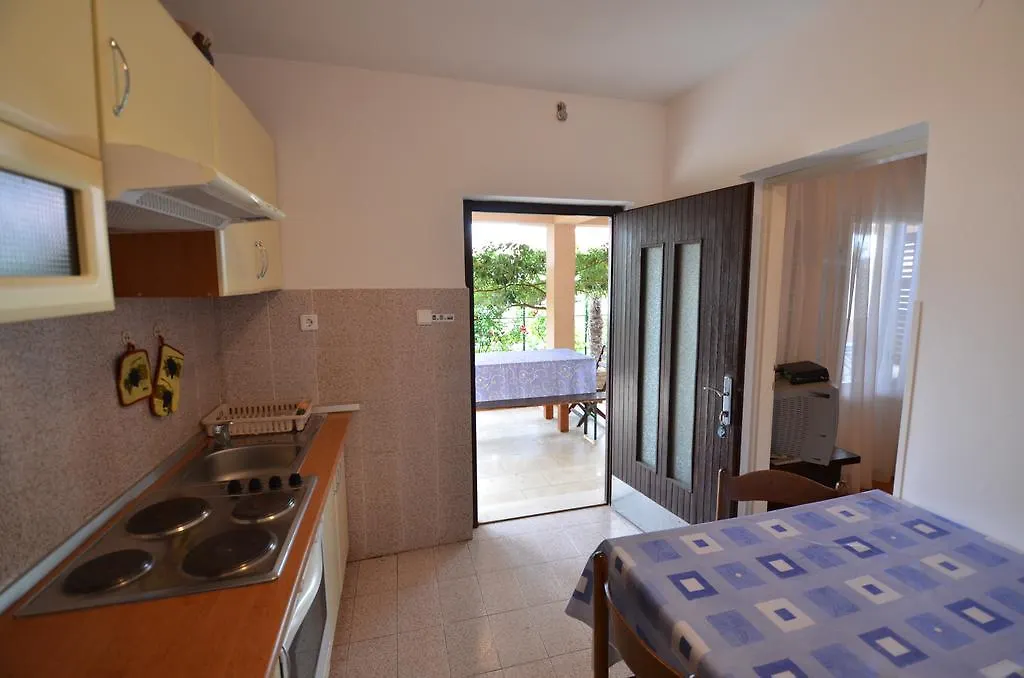 Apartments Villa Bartol Pula 0*,  Croatia